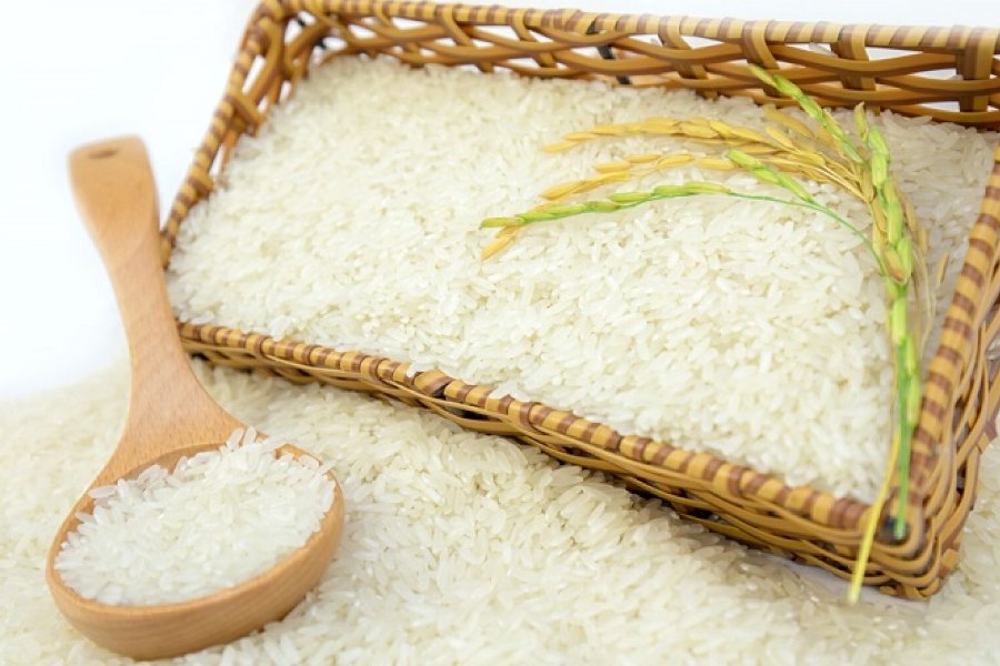 Khử mùi đồ nhựa mới bằng gạo sống và bột nở