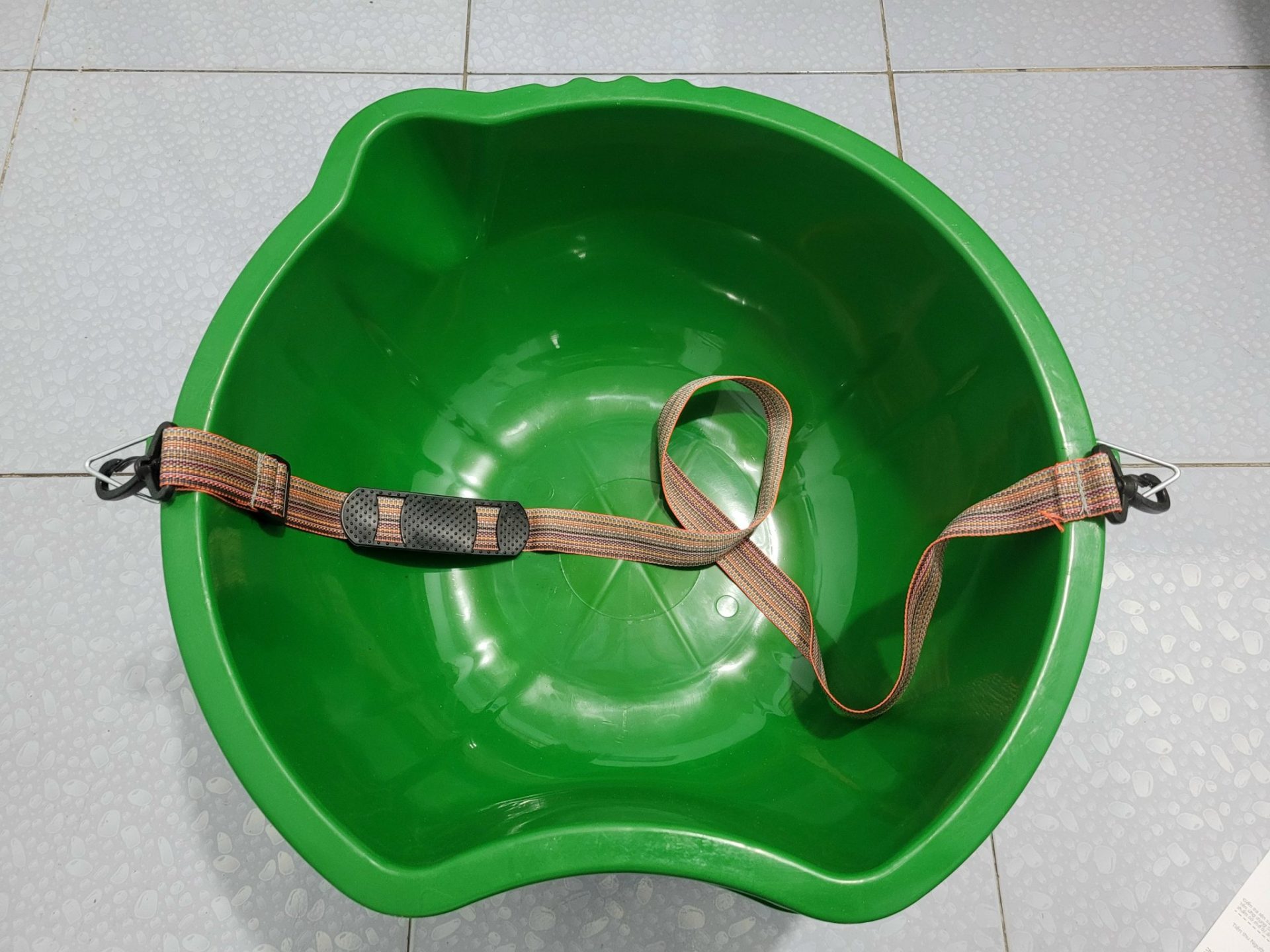 Thau rải phân màu xanh