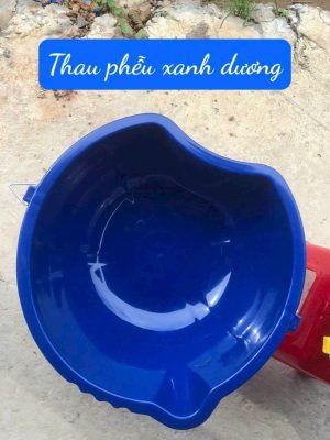 Thau rải phân màu xanh dương